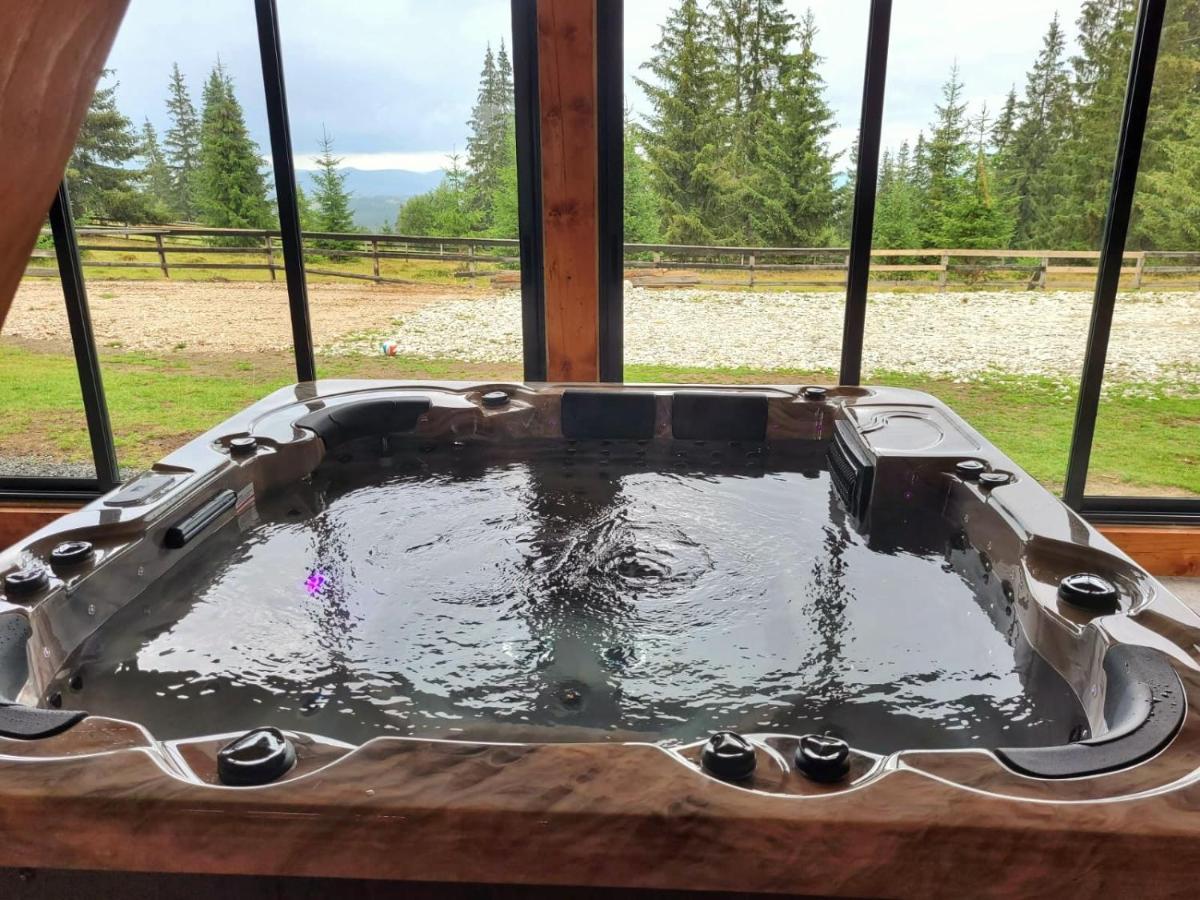 Casa Din Deal Mărişel Eksteriør billede